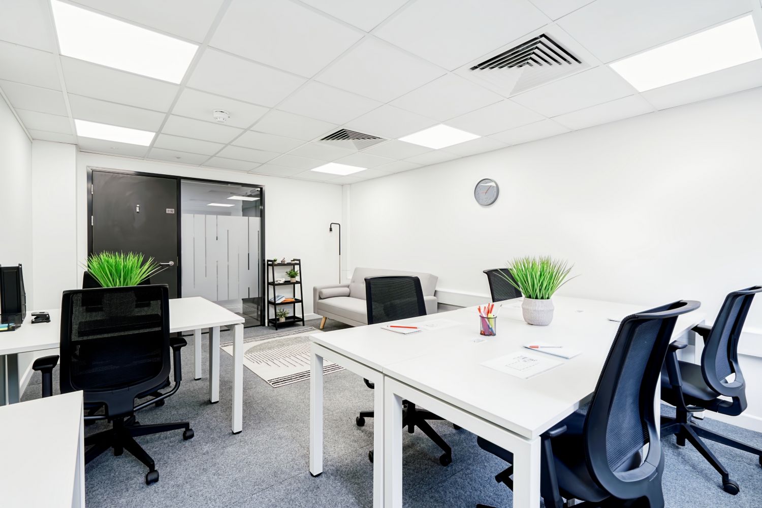Palvelutoimisto | 40 henkeä Regus Dynamo