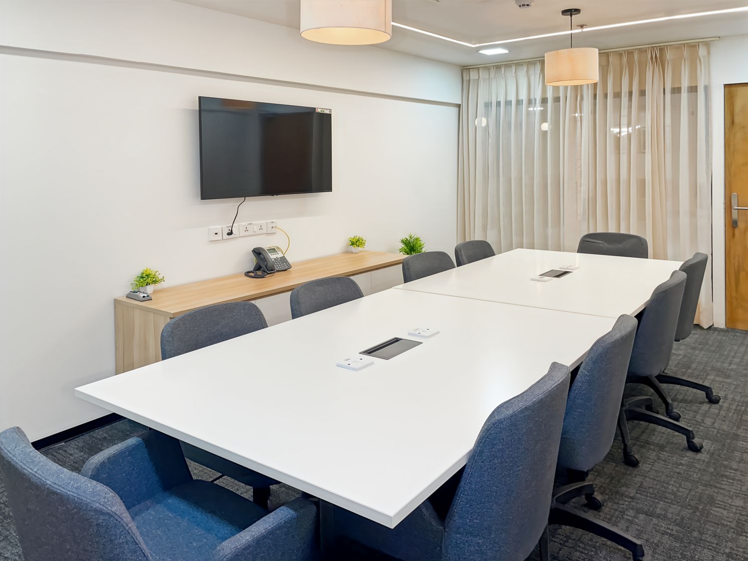 Yksityinen toimisto 20 hengelle Regus Välimerenkatu