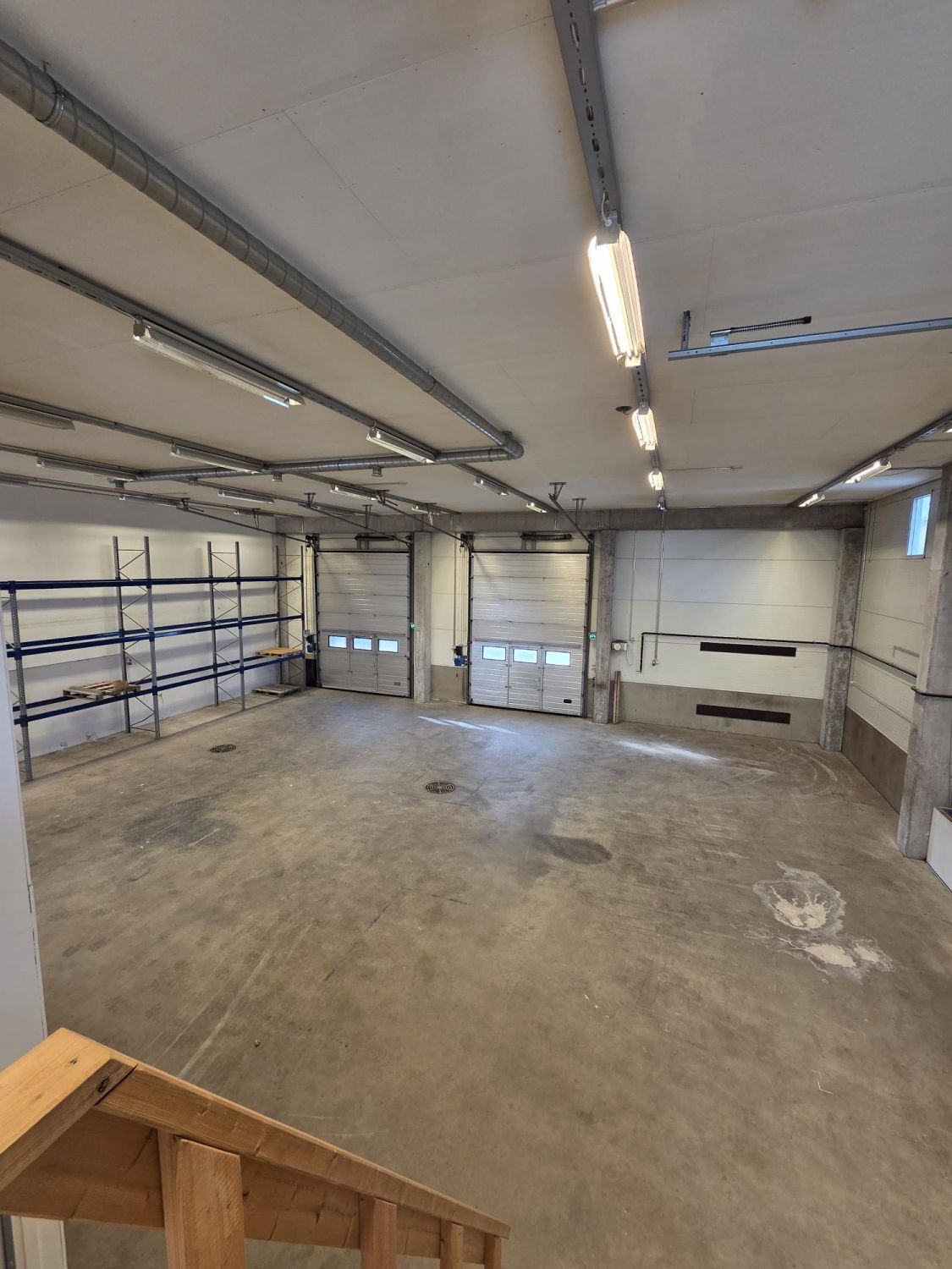 Vuokrataan n. 300 m² halli – Lastauslaiturilla ja sisäänajolla
