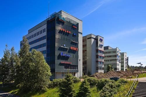 Koko kolmannen kerroksen valoisa toimisto. Stella Business Parkissa ollaan panostettu laadukkaaseen palvelutarjontaan se...