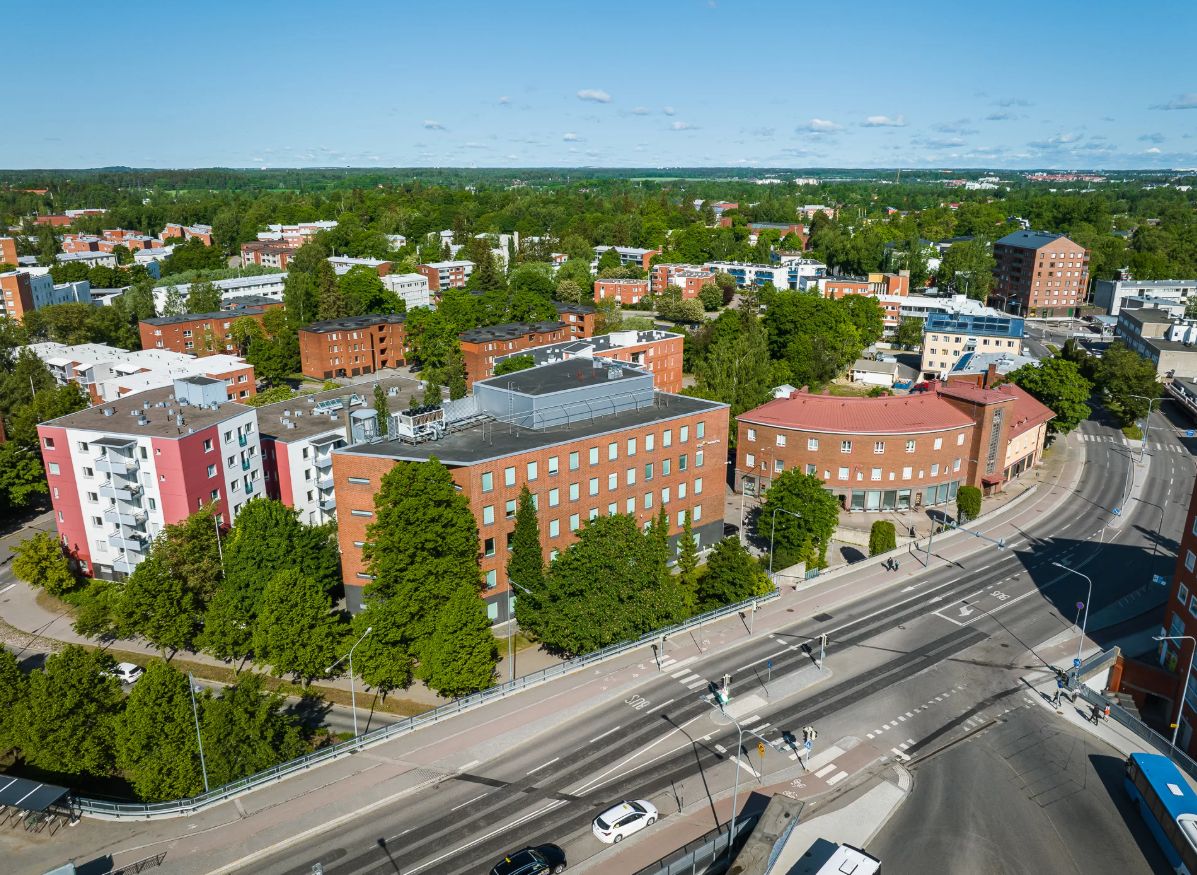 Malmin Kauppatie 12 - Toimisto 565,4 m²