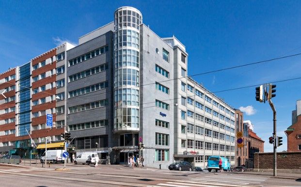 Vuokrataan kahdesta erillisestä n. 239 m² ja 470 m² tilasta koostuva toimitilakokonaisuus. Molemmat tilat ovat avaraa ja...