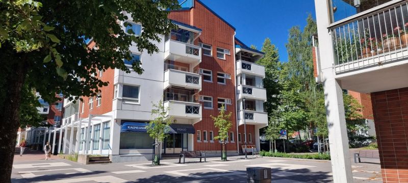Myydään tarjousten perusteella – 187 m² liiketila Leppävaaran keskustassa
