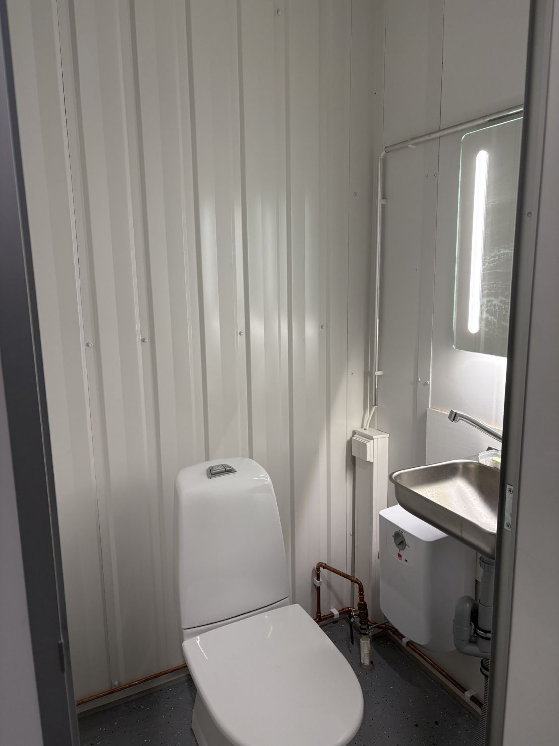 Wc tilasta 19