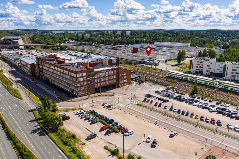 Koy Lahden Teollisuuskeskus 5000 m2